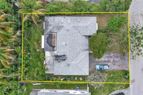 2261 Everglades Dr, Miramar, FL 33023