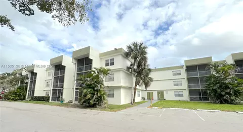 4235 N University Dr #106, Sunrise, FL 33351