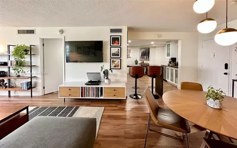 1881 Washington Ave #4A, Miami Beach, FL 33139