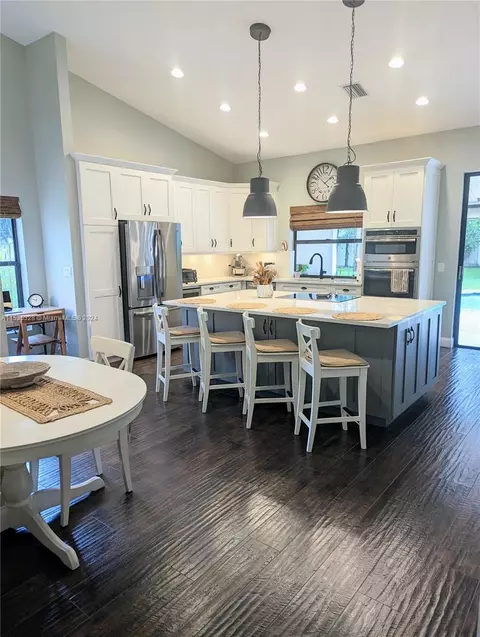 1671 NW 101st Way, Plantation, FL 33322