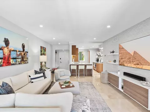 100 Meridian Ave #233, Miami Beach, FL 33139