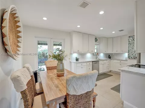 3575 SW 16th St, Fort Lauderdale, FL 33312