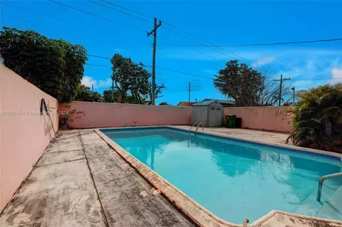 Exterior - 1355 W 2nd Ave, Hialeah, FL 33010 photo 6 of 8