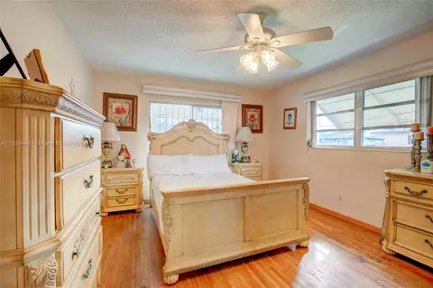Bedroom - 1355 W 2nd Ave, Hialeah, FL 33010 photo 3 of 11