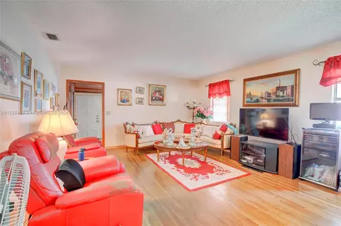 Living - 1355 W 2nd Ave, Hialeah, FL 33010 photo 5 of 6