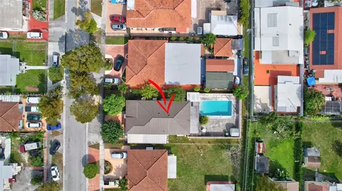 View/Area - 1355 W 2nd Ave, Hialeah, FL 33010 photo 5 of 5