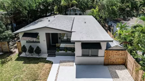 220 NE 84th St, Miami, FL 33138