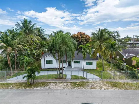 1122 NW 74th St, Miami, FL 33150