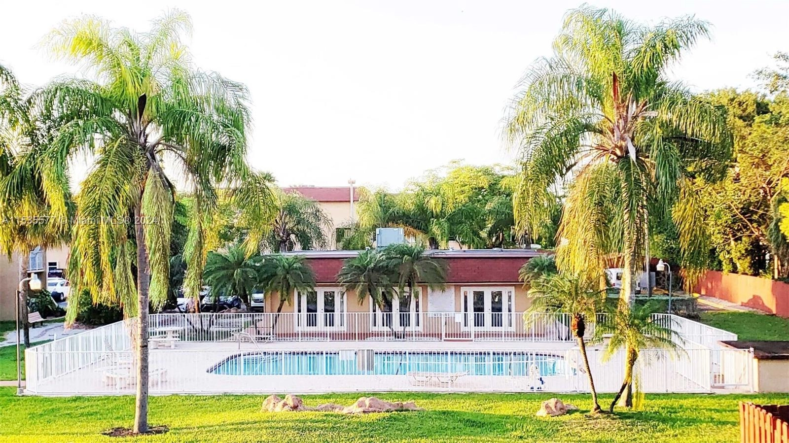 9960 SW 88th St Unit 614-6  