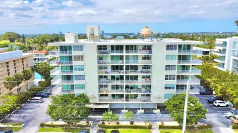 9500 W Bay Harbor Dr #4H, Bay Harbor Islands, FL 33154