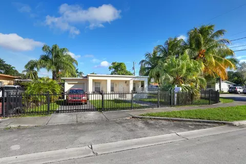 5901 SW 63rd St, South Miami, FL 33143