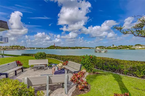 Exterior - 755 S Saturn St #E201, Jupiter, FL 33477 photo 6 of 11