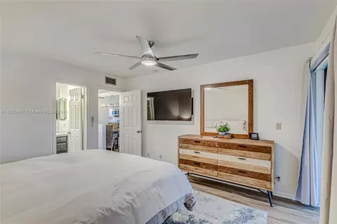 Bedroom - 755 S Saturn St #E201, Jupiter, FL 33477 photo 4 of 7