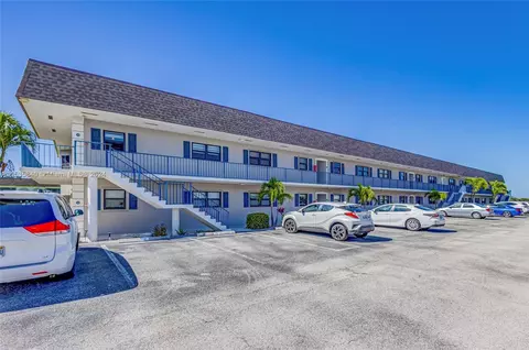 Exterior - 755 S Saturn St #E201, Jupiter, FL 33477 photo 1 of 11