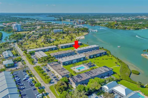 View/Area - 755 S Saturn St #E201, Jupiter, FL 33477 photo 21 of 25