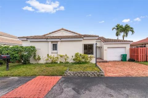 529 SW 88th Pl E, Miami, FL 33174