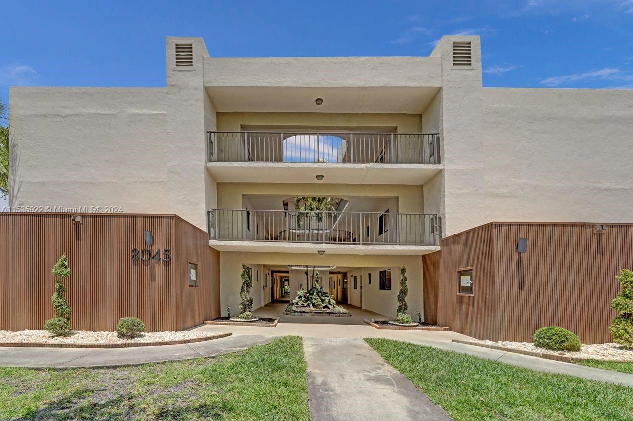 8045 SW 107th Ave Unit 324  