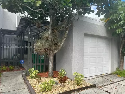 11337 NW 15th Ct, Pembroke Pines, FL 33026