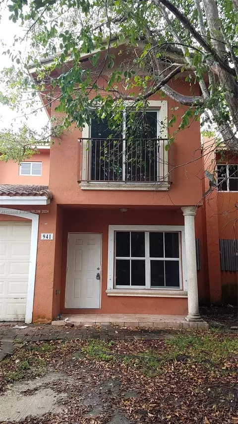 941 SW 6th Pl #941, Florida City, FL 33034