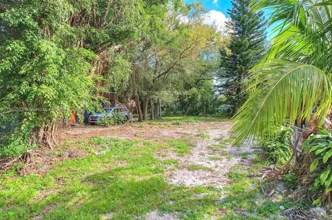 2130 NW 91st St, Miami, FL 33147