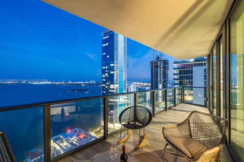 460 NE 28th St #3408, Miami, FL 33137