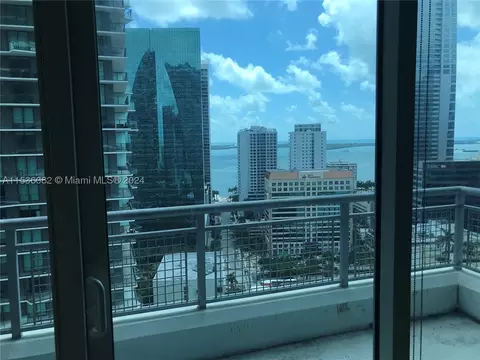 60 SW 13th St #2202, Miami, FL 33130