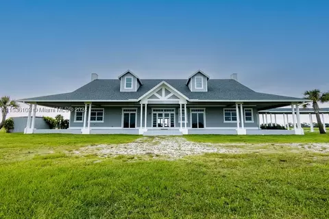 25601 SW Hannahs Path, Okeechobee, FL 34974
