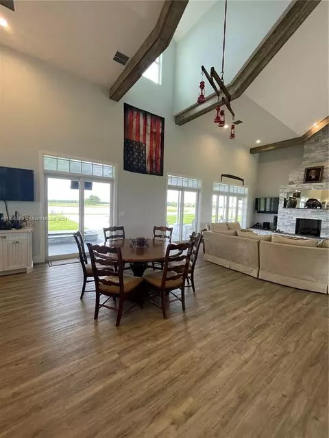 Dining - 25601 SW Hannahs Path, Okeechobee, FL 34974 photo 5 of 5