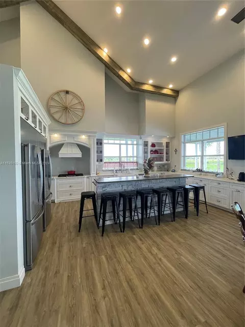 Kitchen - 25601 SW Hannahs Path, Okeechobee, FL 34974 photo 1 of 5