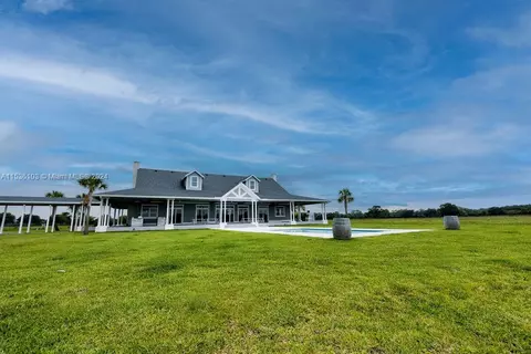 Exterior - 25601 SW Hannahs Path, Okeechobee, FL 34974 photo 11 of 16