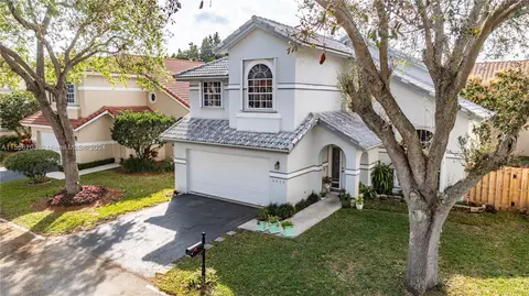 2959 NW 68th Ave, Margate, FL 33063