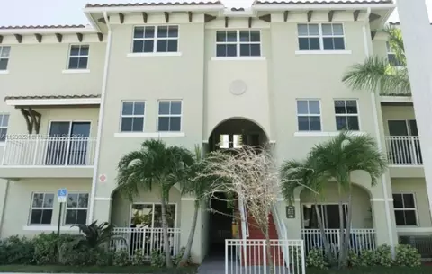 230 NW 109th Ave #207, Miami, FL 33172