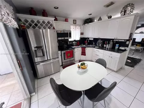 7020 W 35th Ave #104, Hialeah, FL 33018 photo 7