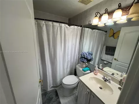 7020 W 35th Ave #104, Hialeah, FL 33018 photo 14