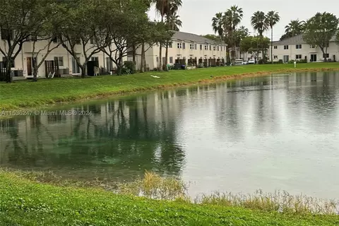 2930 SE 13th Ave #203-52, Homestead, FL 33035