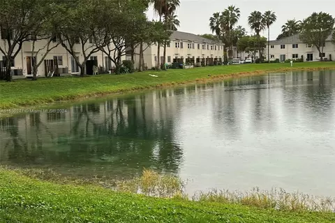 2930 SE 13th Ave #203-52, Homestead, FL 33035