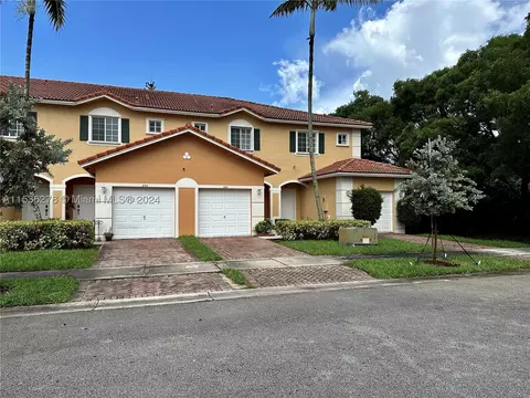 650 Princess Dr #650, Margate, FL 33068