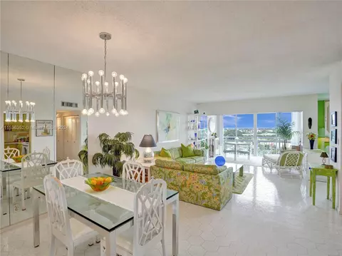 4400 Hillcrest Dr #1014B, Hollywood, FL 33021