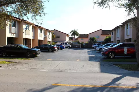 Exterior - 5255 W 26th Ave #2, Hialeah, FL 33016 photo 7 of 9