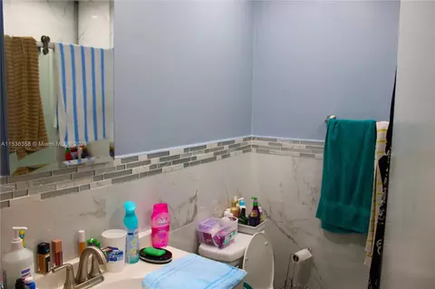 Bath - 5255 W 26th Ave #2, Hialeah, FL 33016 photo 2 of 5