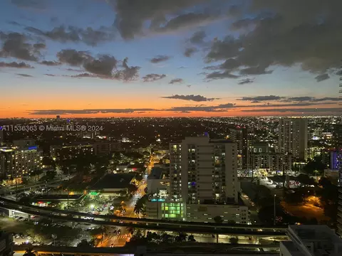 1250 S Miami Ave #2805, Miami, FL 33130