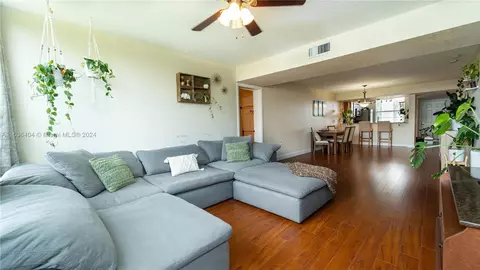 3636 Whitehall Dr #303, West Palm Beach, FL 33401