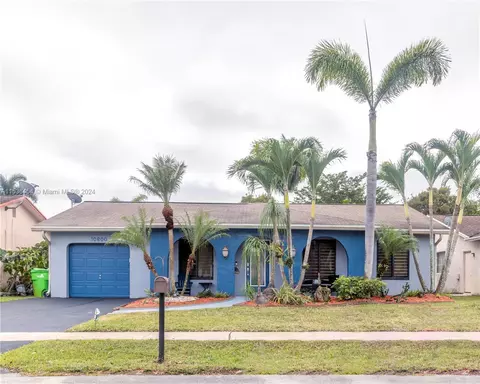 10800 NW 21st Ct, Sunrise, FL 33322