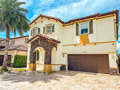 8426 NW 116th Ave, Doral, FL 33178