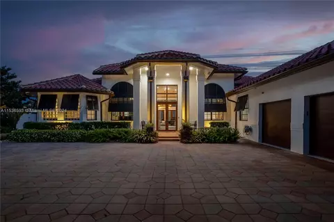 11330 SW 23rd Pl, Davie, FL 33325