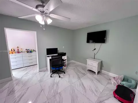 Other - 924 W 79th Pl, Hialeah, FL 33014 photo 10 of 12