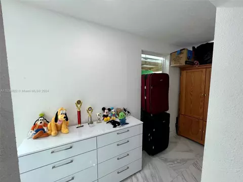 Bedroom - 924 W 79th Pl, Hialeah, FL 33014 photo 7 of 7