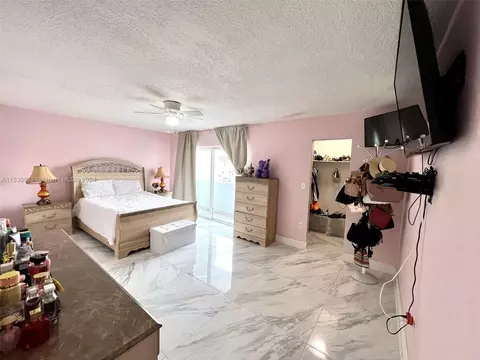 Bedroom - 924 W 79th Pl, Hialeah, FL 33014 photo 2 of 7
