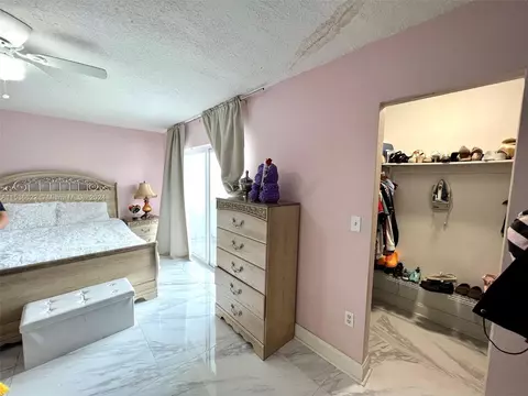 Bedroom - 924 W 79th Pl, Hialeah, FL 33014 photo 3 of 7