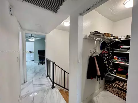 Entry Way - 924 W 79th Pl, Hialeah, FL 33014 photo 1 of 1